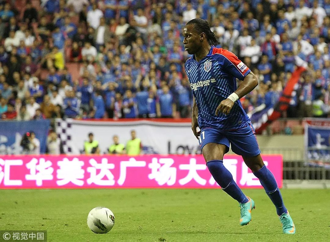 德罗巴在利物浦比赛中重返赛场，险胜引发热议！赢得满堂喝彩的简单介绍-爱游戏官网APP