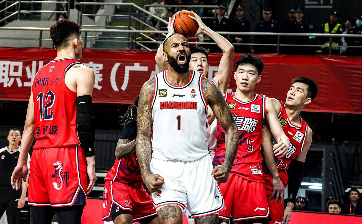 NBA常规赛倒计时，广州队官宣日迎来里程碑，细节引发关注，赛场秩序良好，团队化学反应显著的简单介绍-爱游戏官网入口