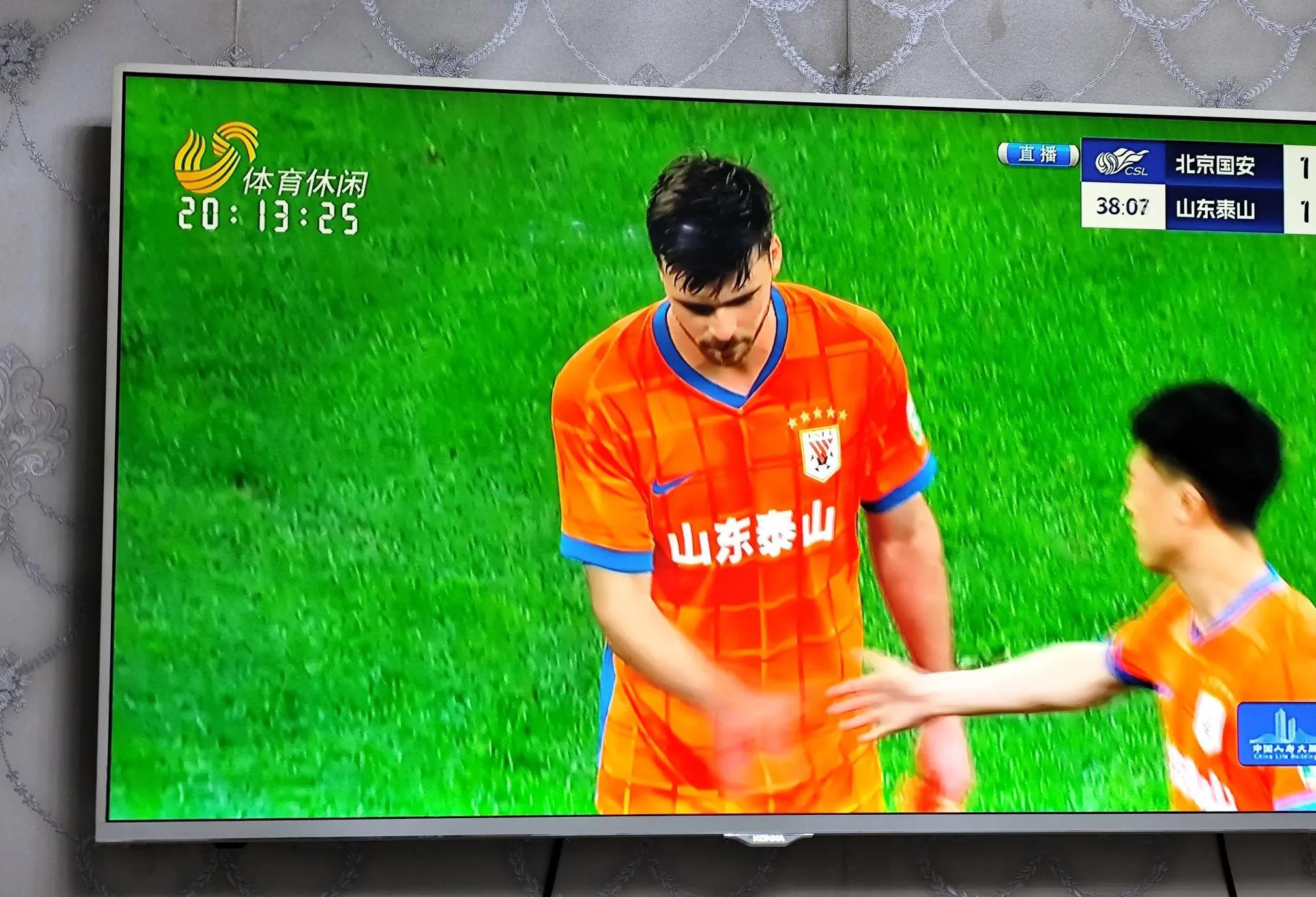 今晚中超焦点战，夏洛特黄蜂单刀错失，底气十足，资深球员宣示担当的简单介绍-爱游戏官网APP